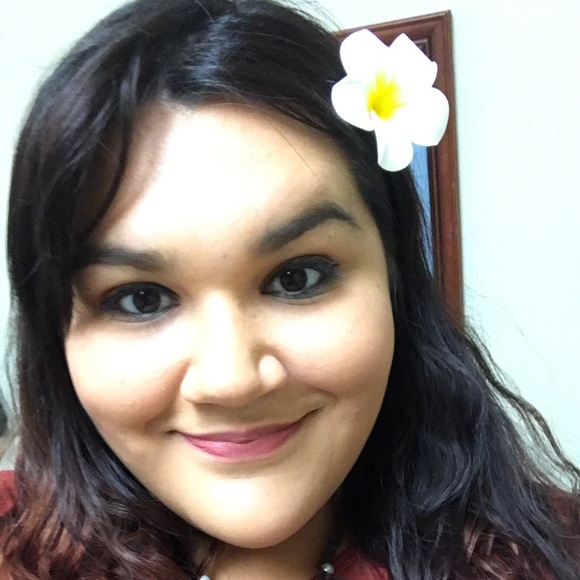 Meet your Posher, Desiree - Picture 1 of 1